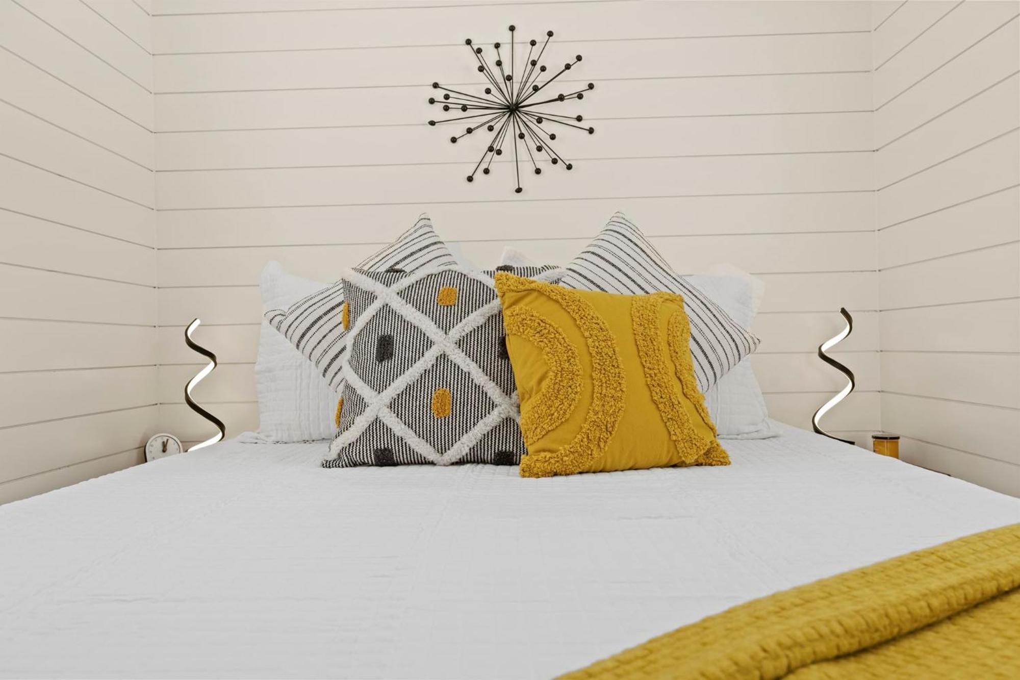 New The Yellow Beacon-Luxury Shipping Container Fredericksburg Eksteriør bilde