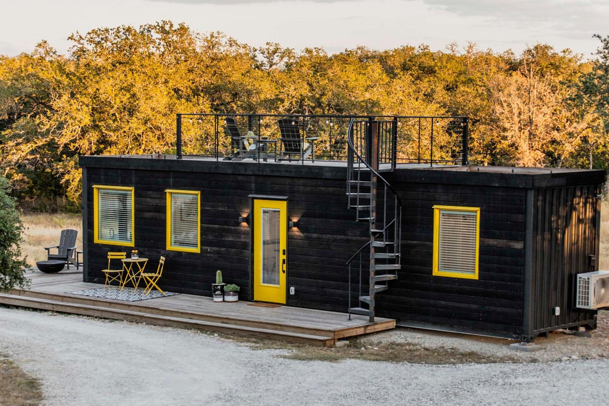 New The Yellow Beacon-Luxury Shipping Container Fredericksburg Eksteriør bilde
